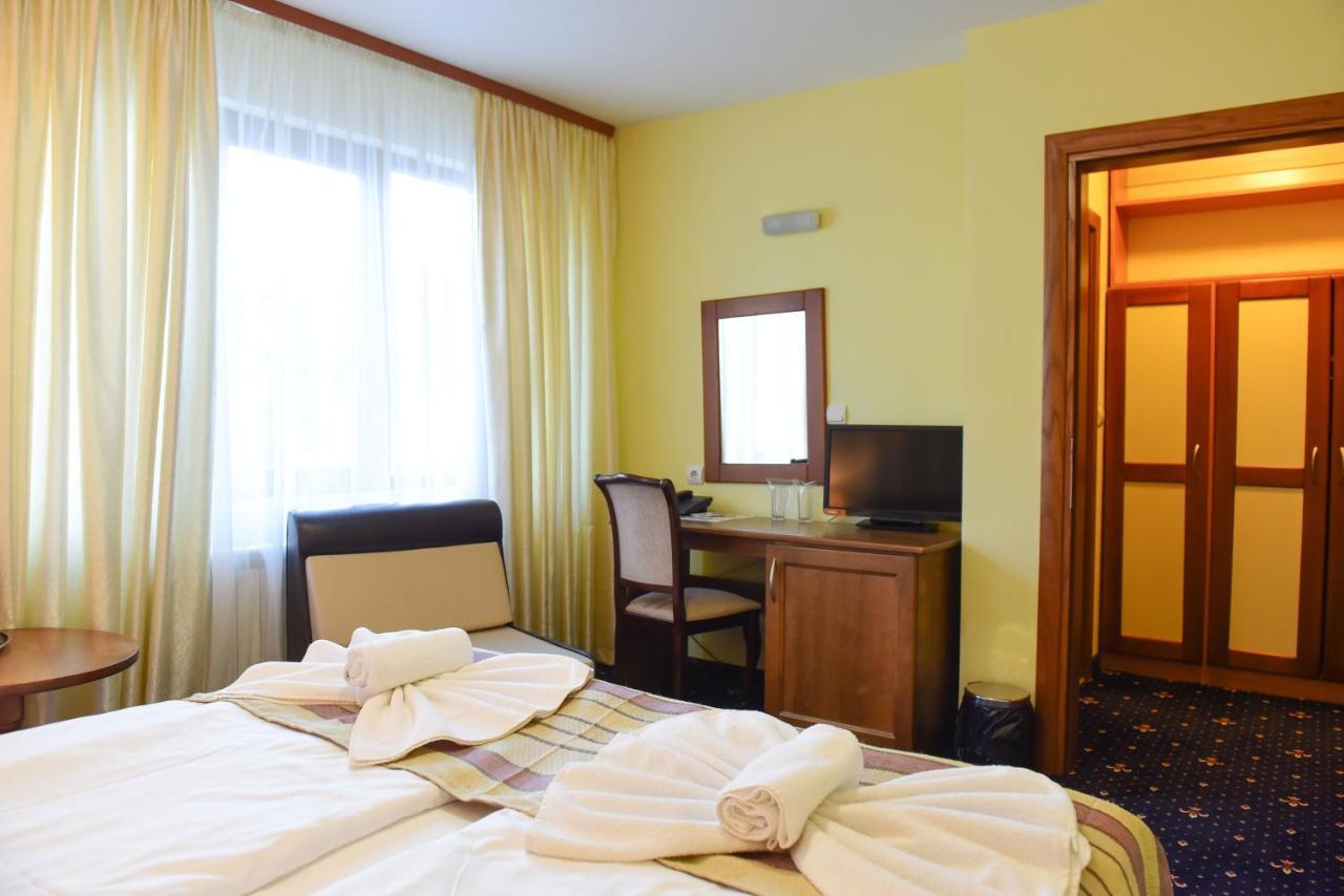 Family Hotel Lazur Bansko Exterior foto